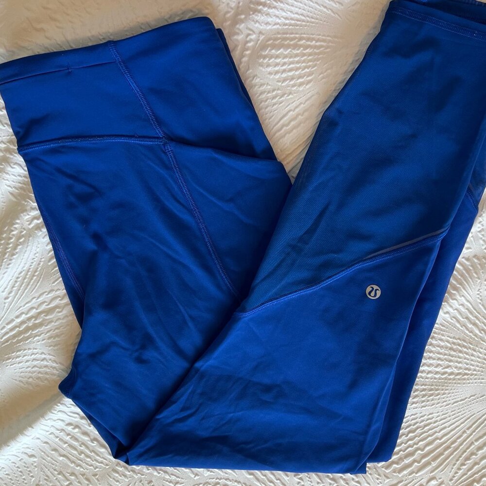 Women's Lululemon Blue 7/8th Length Leggings Size 10 - Picture 4 of 5